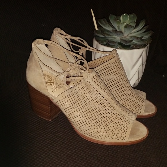 Vince Camuto Shoes - Vince Camuto Lindel booties 8.5M NWOB